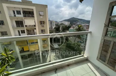 Ótimo apartamento em condomínio fechado 02 quartos, 01 suíte em localização  privilegiada no bairro  da taquara.