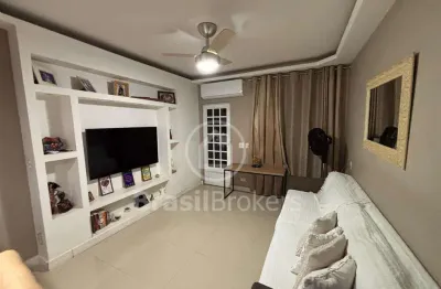 Casa com 3 quartos em condomínio com muita natureza e segurança 24h