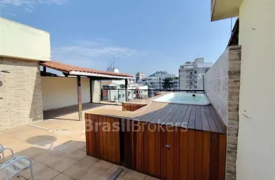 Cobertura duplex com 216 m² em área nobre na freguesia