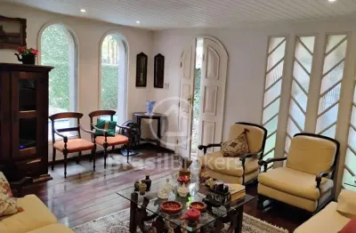 Casa duplex, condomínio fechado, 3 quartos e varandas á venda na freguesia jacrepaguá