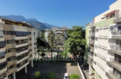 Encontre a cobertura duplex dos seus sonhos no anil