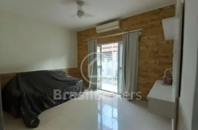 Casa de vila à venda com 140,00m² e 3 quartos em freguesia (jacarepaguá), rio de janeiro - rj