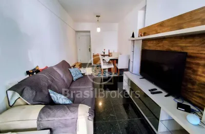Apartamento 90 m² com 2 quartos sendo 1 suíte na freguesia jacarepaguá