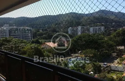 Ótima cobertura duplex com 154 m² toda reformada de muita qualidade em cond. três rios - freguesia.