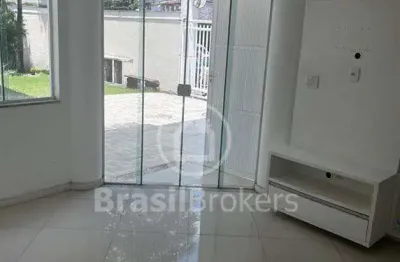Casa em jacarepaguá, 3 quartos com suite em condomínio, pronto para morar!