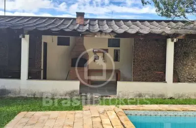 Casa à venda com 600,00m² e 4 quartos em jardim guanabara, rio de janeiro - rj