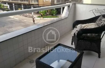 Aparatamento amplo 01 quarto, varanda, elevador 52 m²