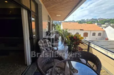 Belíssimo apartamento 4 quartos - 150m² - rua uça - praia da bica