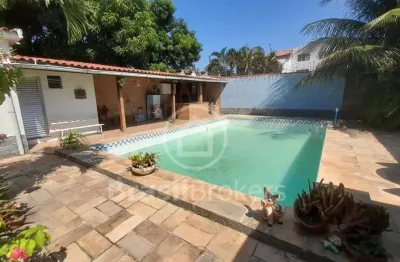 Casa à venda com 480,00m² e 3 quartos em freguesia (ilha do governador), rio de janeiro - rj