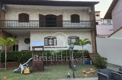 Casa à venda com 313,00m² e 5 quartos em jardim guanabara, rio de janeiro - rj