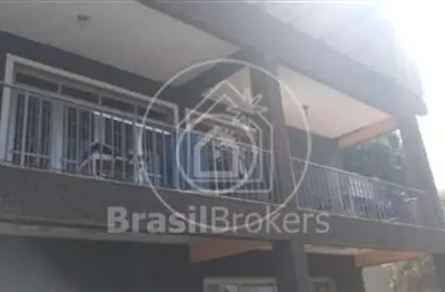 Casa à venda com 327,00m² e 4 quartos em jardim guanabara, rio de janeiro - rj