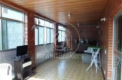 Casa à venda com 411,00m² e 5 quartos em freguesia (ilha do governador), rio de janeiro - rj