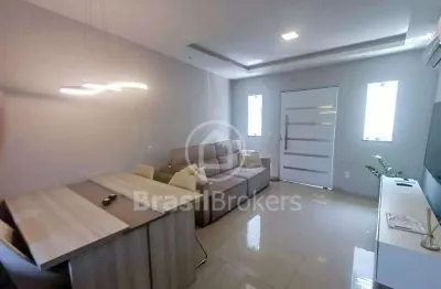 Casa de 2 quartos , 2 suítes e closet na parte baixa do jardim carioca
