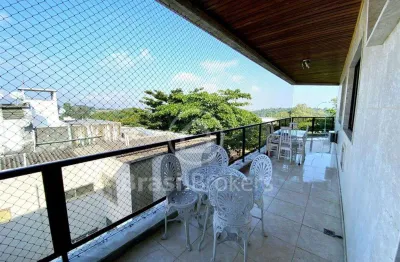 Excelente apartamento de 3 quartos, suite, 2 varandas, sol da manhã e vista livre no quebra -coco!