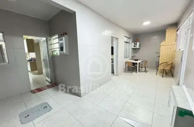 Linda casa na portuguesa - ilha do governador - rj - 130m²