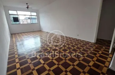 Apartamento na praia da bandeira com 3 quartos (1 suíte) - elevador e vaga