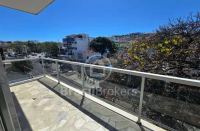 Maravilhoso apartamento 2 quartos com elevador e varanda rua cambauba