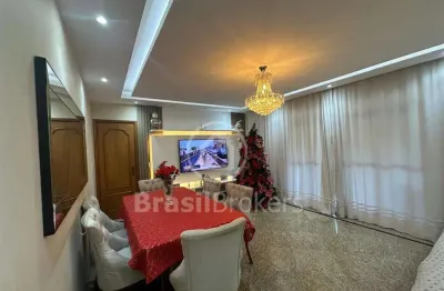 Apartamento de alto padrão com varanda ampla e 3 vagas – totalmente reformado