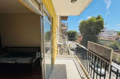 Apartamento à venda no Tauá – 2 quartos, dependência, reformado e com vaga de garagem