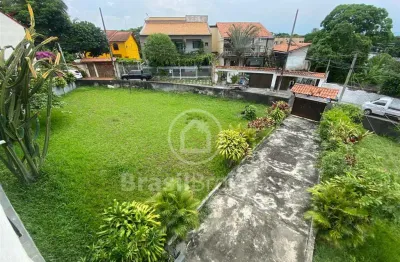 Casa com 2 quartos à venda na Rua Alcides de Freitas, Jardim Guanabara, Rio de Janeiro