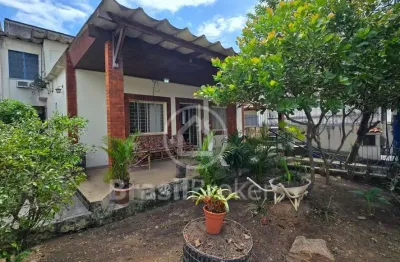 Casa bifamiliar com 5 quartos 6 banheiros vazia com entrega imediata