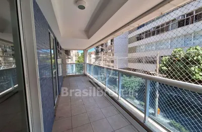 Leblon, cobertura duplex no inicio da rua timoteo costa.