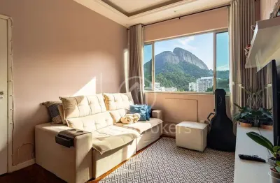 Melhor localização da gávea ! vista livre e excelente planta de sala e 3 quartos, com 1 vaga e portaria 24 horas !