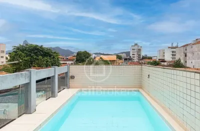 Casa com piscina, área gourmet e vista panorâmica do cristo e pão de açúcar na urca