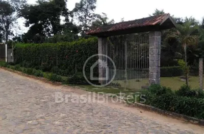 Rural à venda com 1400,00m² e 4 quartos em centro, valença - rj