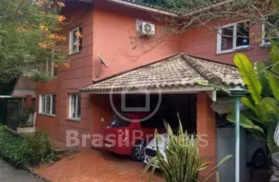 Casa de condomínio à venda com 1375,00m² e 4 quartos em são francisco, niterói - rj