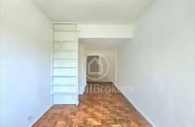 Apartamento com 2 quartos e 1 banheiro à venda, 63 m² por r$ 900.000