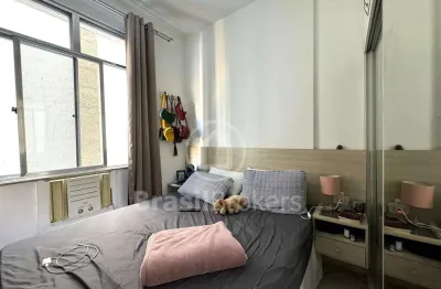 Apartamento à venda 1 quarto em botafogo, rio de janeiro todo mobiliado!