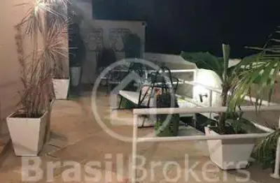 Ampla casa 6 quartos no alto gávea 600m2 com piscina