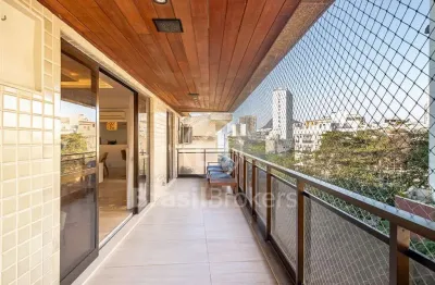 Leblon 240m2 avarandado e reformado 4 quartos suite 3 vagas