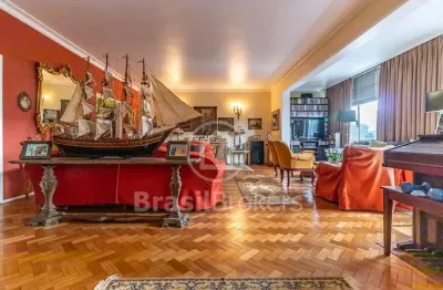 Posto 6 lindo ;salão 3 quartos duas suites duas vagas alto luxo