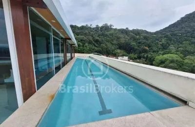 Belíssima cobertura com vista exuberante para  o verde da gàvea