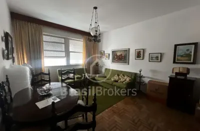 Apartamento à venda com 118 metros quadrados, 3 quartos, 1 suíte e 1 vaga na venâncio flores, leblon!