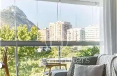 Apartamento decorado à venda com 106,00m² vista livre para o Pão de Açúcar e 3 quartos em Botafogo, Rio de Janeiro - RJ