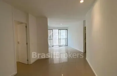 Apartamento em Leblon de 03 quartos, sendo uma suíte. Vaga e Infraestrutura completa!