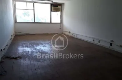 Casa comercial à venda na Avenida Armando Lombardi, Recreio dos Bandeirantes, Rio de Janeiro