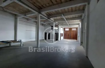 Galpão vazio em grande terreno de curicica- jacarepaguá