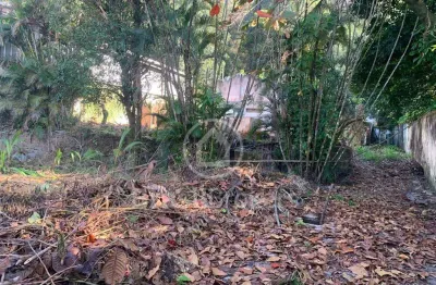 Terreno à venda na Estrada dos Bandeirantes, Curicica, Rio de Janeiro