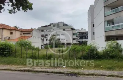 Terreno à venda na Avenida Genaro de Carvalho, Recreio dos Bandeirantes, Rio de Janeiro
