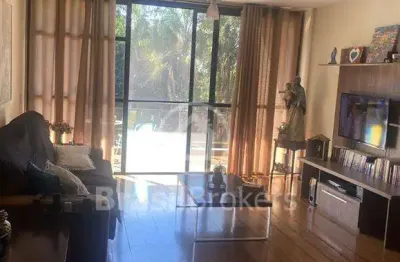 Venha conhecer e se encantar por este apartamento no recreio.