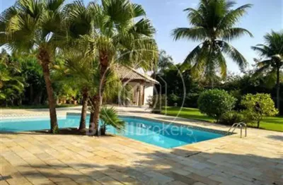 Casa de condomínio à venda - 4 suítes no jardim da barra