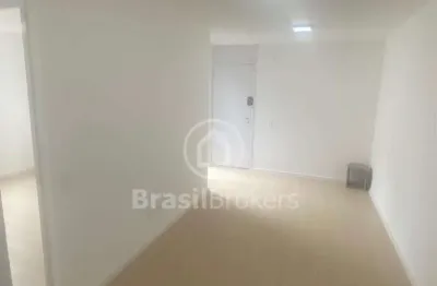 Apartamento tipo casa em jacarepaguá 2 quartos novo