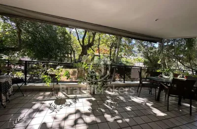 Barra da tijuca - 146m² com 3 quartos, 1 suíte, 2 vagas de garagem e varandão