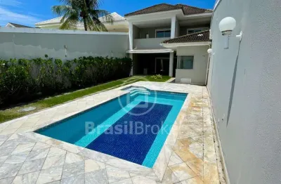 Casa de Condomínio de alto padrão à venda - 338m² por R$2.890.000,00.