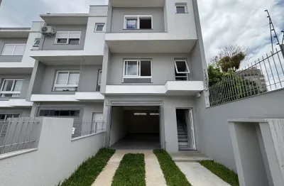 Sobrado para Venda em Caxias do Sul, Jardim América, 3 dormitórios, 1 suíte, 4 banheiros, 3 vagas