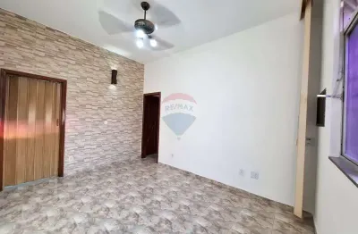 Apartamento térreo 2 quartos no iapi da penha: reformado, de fundos, silencioso e com armários